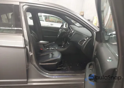 2011 Chrysler 200 Limited z USA, uszkodzony, nr VIN 1C3BC2FG2BN624182